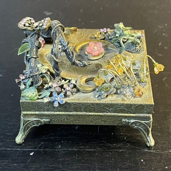 Sweet Romance USA vintage trinket box - Picture 7 of 9